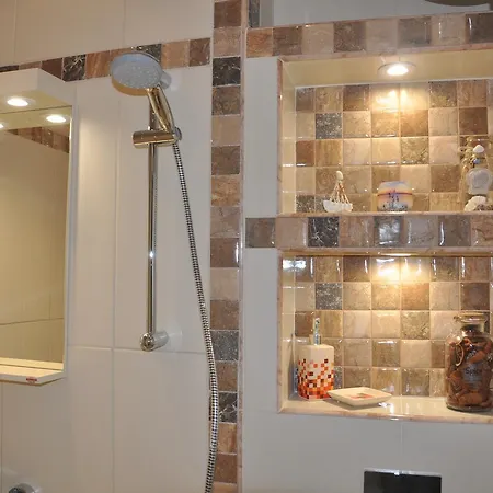 Arlequin Apartment