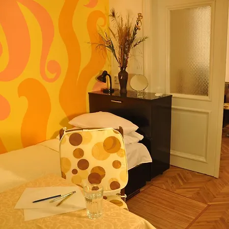Arlequin Apartment *